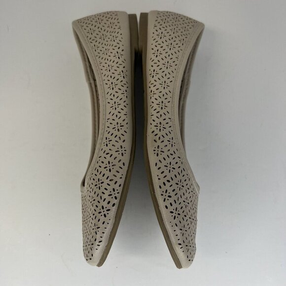 Arizona Jean Co Cutout Beige Flats Womens S Size 7 Slip-On Ballet Style Shoes - Picture 7 of 8